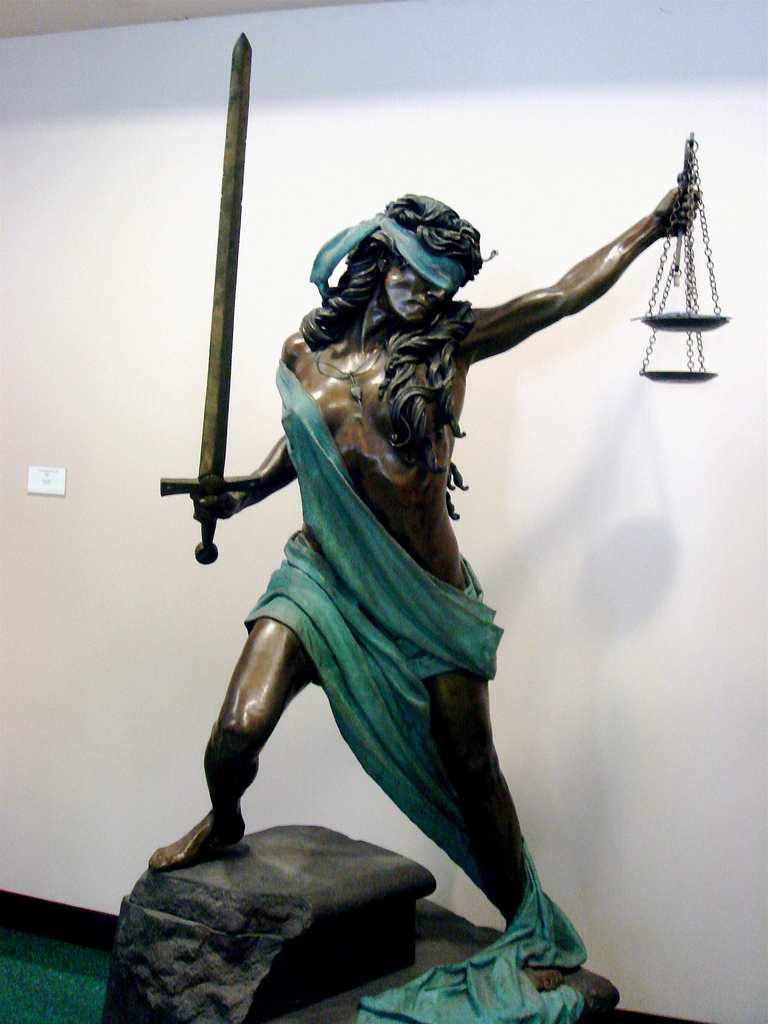 Deusa Themis Justice Logo photo - 1