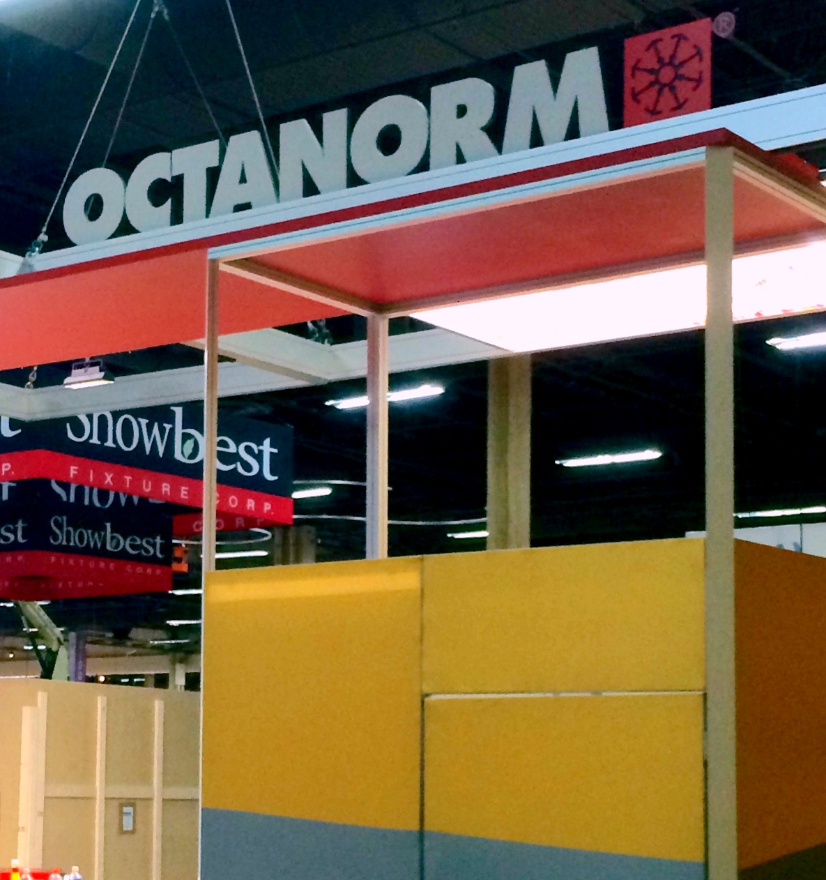 Octanorm Logo photo - 1